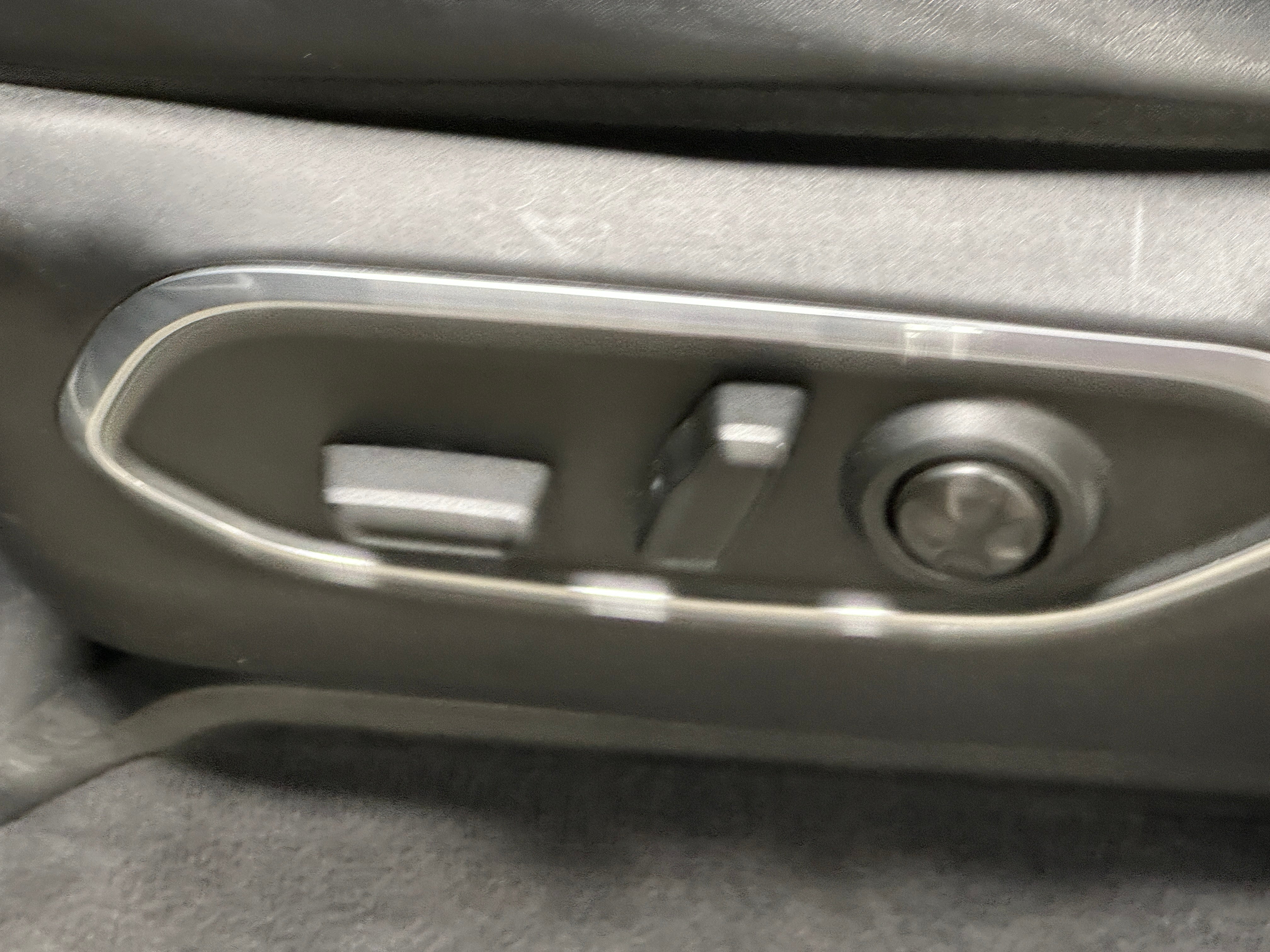 jeep wagoneer l 2023 1C4SJRBP8PS571934 image jeep wagoneer l 2023 1C4SJRBP8PS571934 image